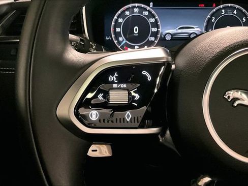 Certified 2025 Jaguar F-PACE R-Dynamic S image 20