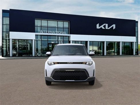 New 2025 Kia Soul LX image 2