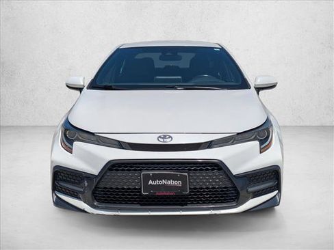 Used 2020 Toyota Corolla SE w/ Carpet Mat Package (TMS) FWD image 2