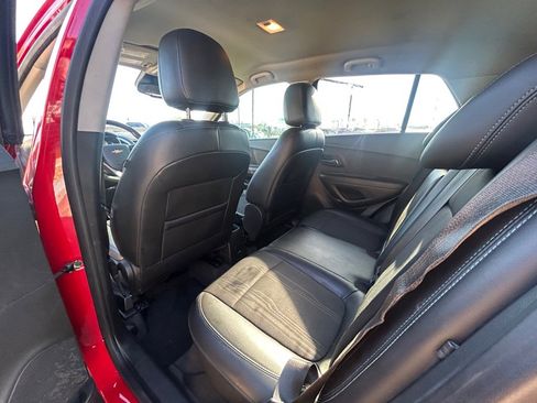 Used 2016 Chevrolet Trax LT w/ LT Convenience Package image 13