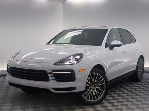 Certified 2022 Porsche Cayenne Platinum Edition AWD/4WD image 1