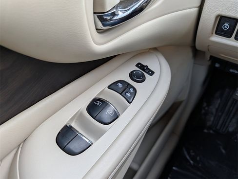 Used 2019 Nissan Murano Platinum image 26