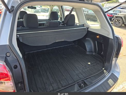 Used 2015 Subaru Forester 2.5i w/ Alloy Wheel Package AWD/4WD image 4