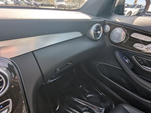 Used 2019 Mercedes-Benz C 300 Coupe image 16
