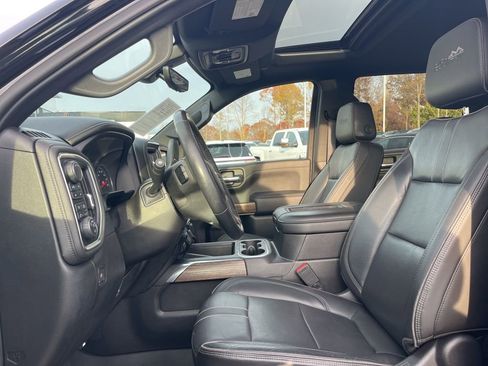 Used 2019 Chevrolet Silverado 1500 High Country w/ Technology Package image 11