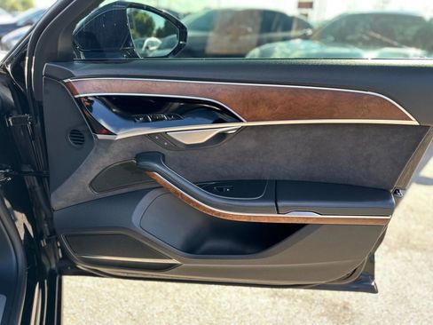 Used 2019 Audi A8 L 3.0T image 24