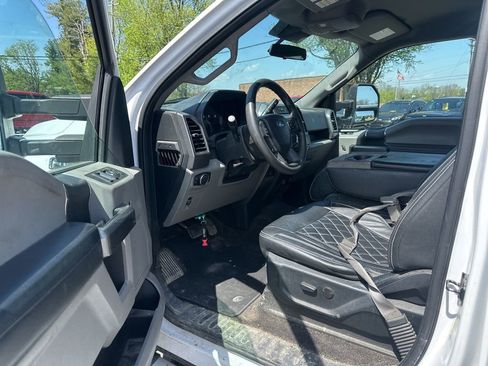 Used 2020 Ford F150 XLT w/ Trailer Tow Package AWD/4WD image 5
