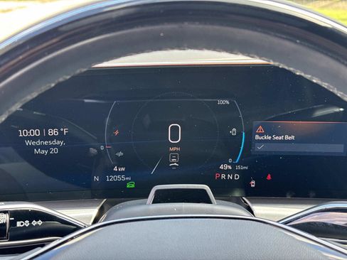 Used 2025 Cadillac Lyriq Luxury w/ LPO, Floor Liner Package AWD/4WD image 19