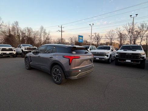 Used 2024 Chevrolet Blazer EV LT image 4