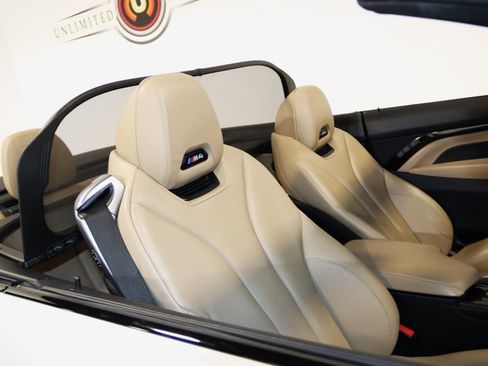 Used 2018 BMW M4 Convertible image 73