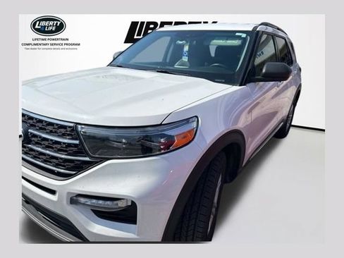 Used 2022 Ford Explorer XLT w/ Equipment Group 202A AWD/4WD image 1