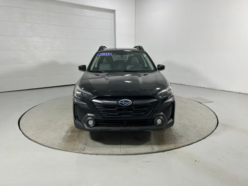 Used 2023 Subaru Outback Premium AWD/4WD image 16