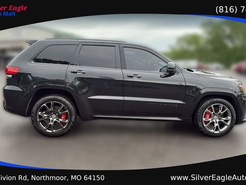 Used 2015 Jeep Grand Cherokee SRT AWD/4WD image 6