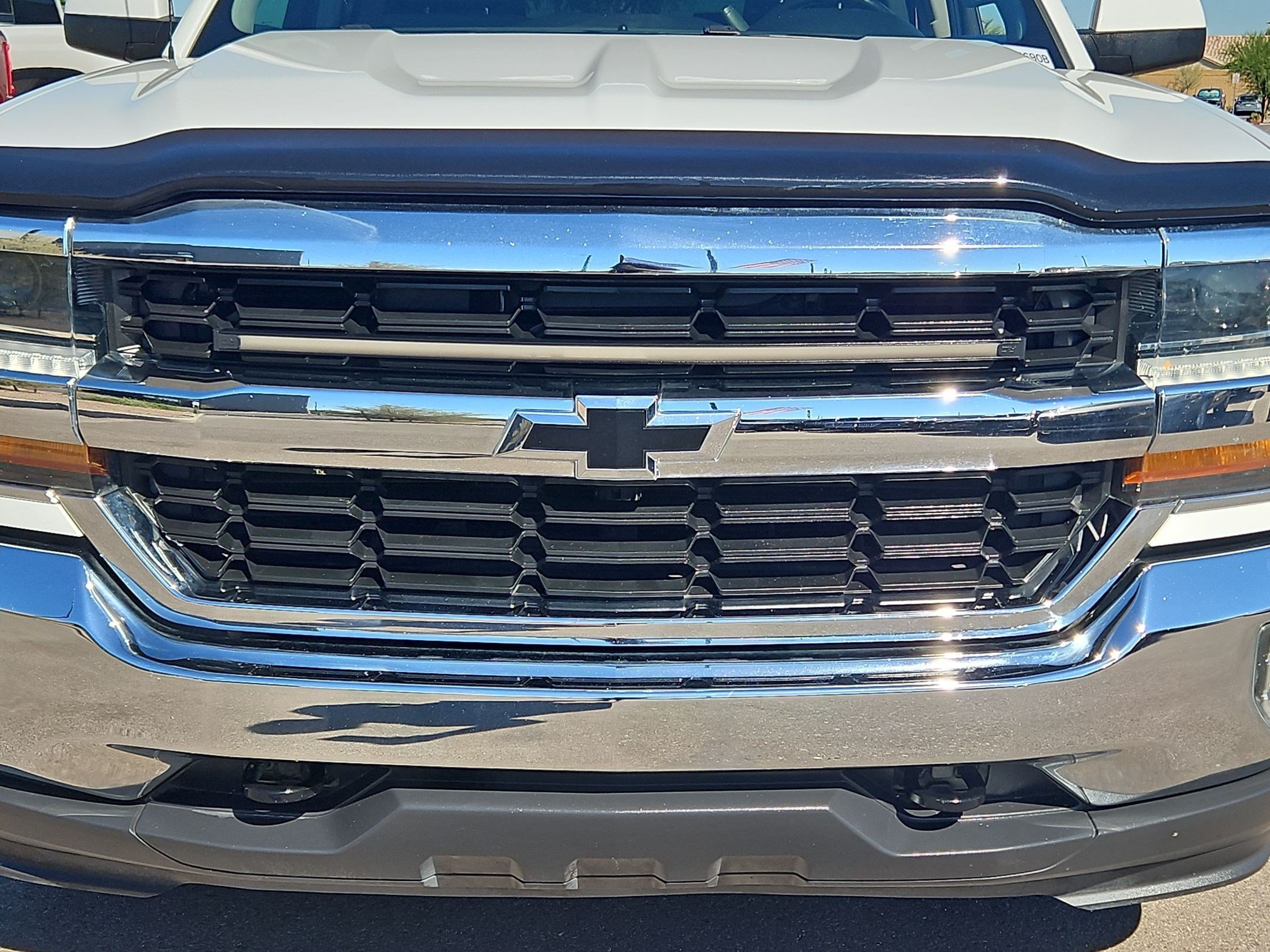 Used 2017 Chevrolet Silverado 1500 LT w/ All Star Edition AWD/4WD image 9