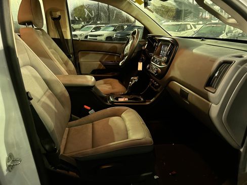 Used 2022 GMC Canyon Elevation Standard w/ Convenience Package image 22