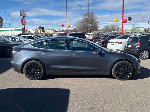 Used 2020 Tesla Model 3 Long Range image 8