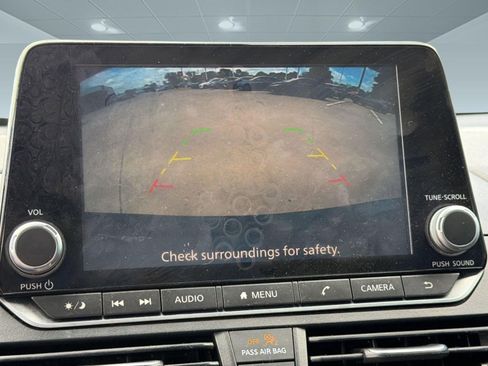 Used 2024 Nissan Altima 2.5 SR FWD image 23