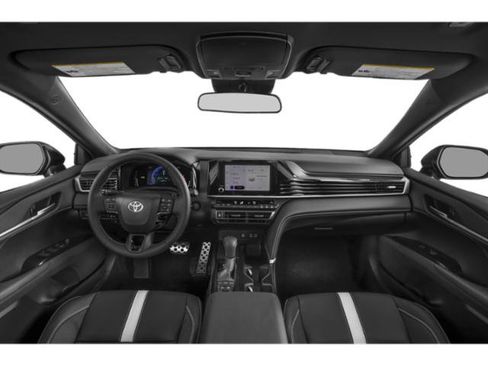 Used 2025 Toyota Camry SE FWD image 7