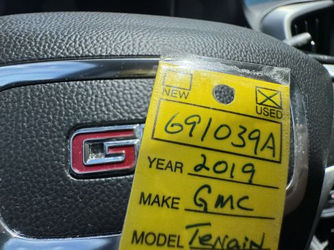 Used 2019 GMC Terrain SLT w/ Preferred Package FWD image 19