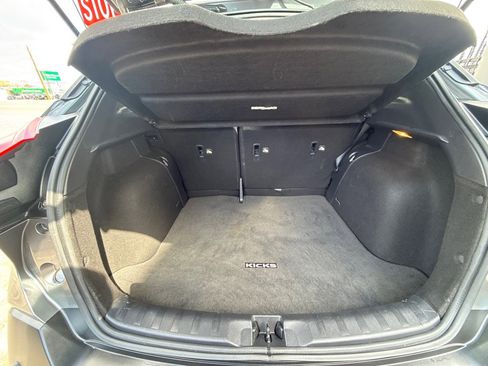 Used 2020 Nissan Kicks SR w/ SR Premium Package image 23