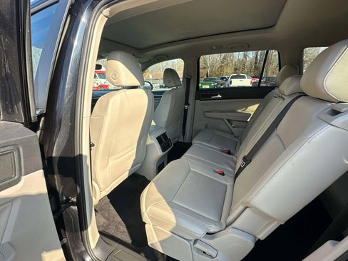 Used 2018 Volkswagen Atlas SEL image 18