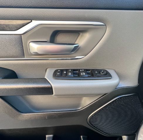 Used 2019 RAM 1500 Big Horn AWD/4WD image 6