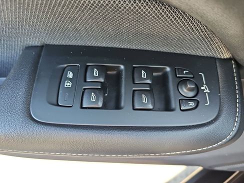 Used 2024 Volvo S60 B5 Plus FWD image 33