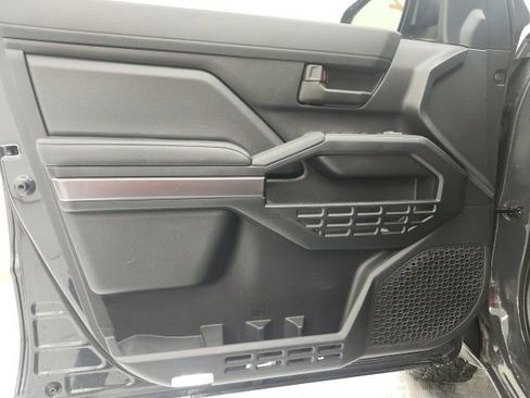 Used 2025 Toyota 4Runner SR5 image 8