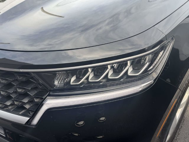 Used 2023 Kia Sorento LX AWD/4WD image 8