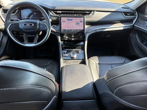 Used 2024 Jeep Grand Cherokee Limited AWD/4WD image 27