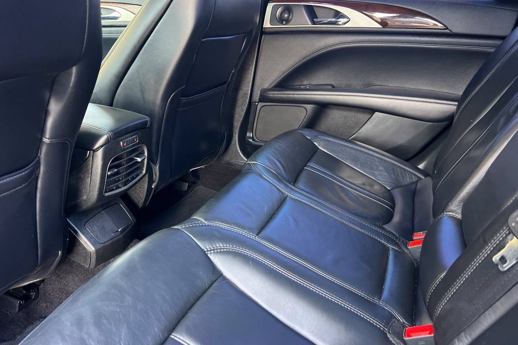 Used 2019 Lincoln MKZ Reserve w/ Reserve Plus Package FWD image 15