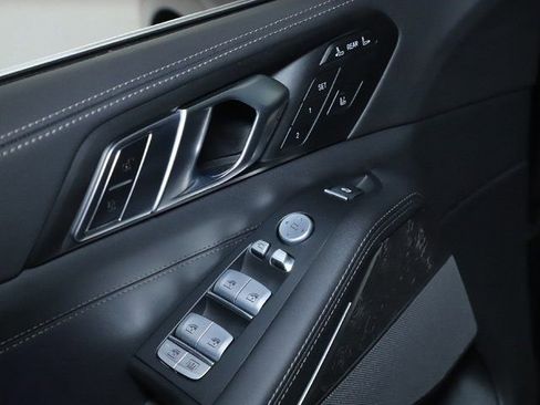 Certified 2026 BMW X7 xDrive40i AWD/4WD image 17