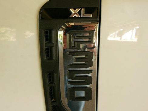 Used 2026 Ford F350 XL w/ XL Off-Road Package AWD/4WD image 19
