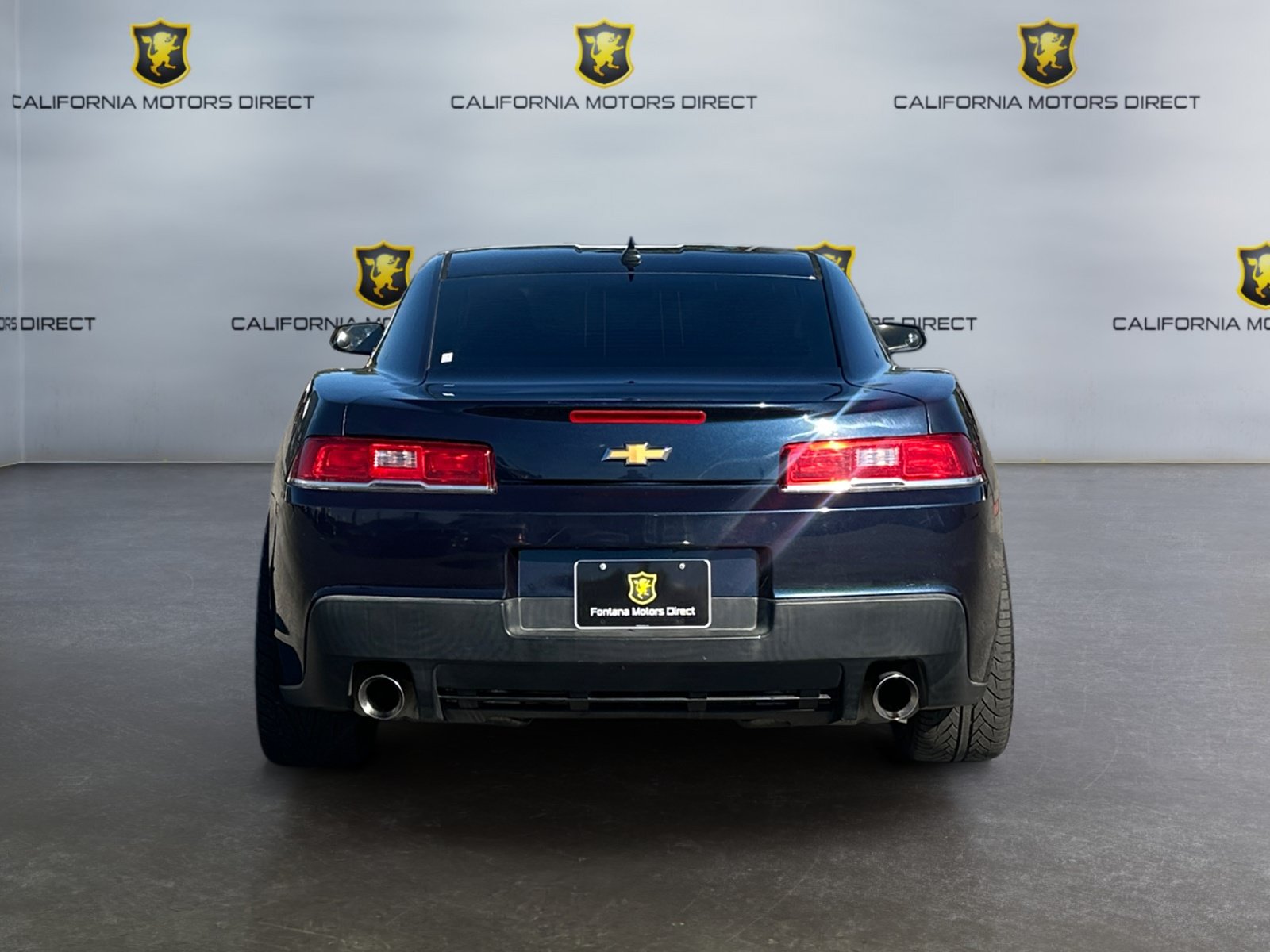 Used 2015 Chevrolet Camaro LT RWD image 4