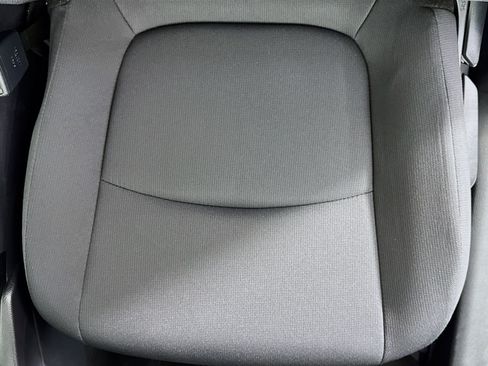 Certified 2022 Toyota Corolla Cross LE AWD/4WD image 18
