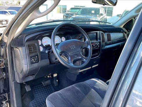 Used 2003 Dodge Ram 1500 Truck 2WD Quad Cab image 2