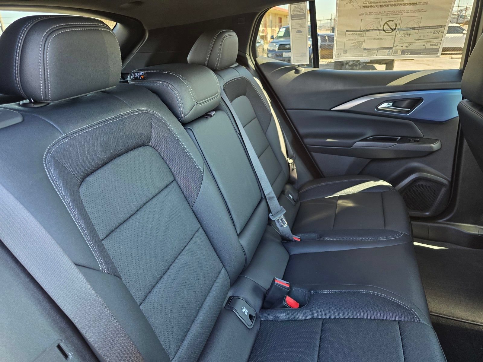 New 2026 Chevrolet Equinox EV LT w/ LPO, Blackout Package FWD image 14