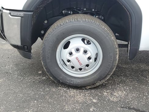 New 2025 GMC Sierra 3500 Pro w/ Convenience Package image 10