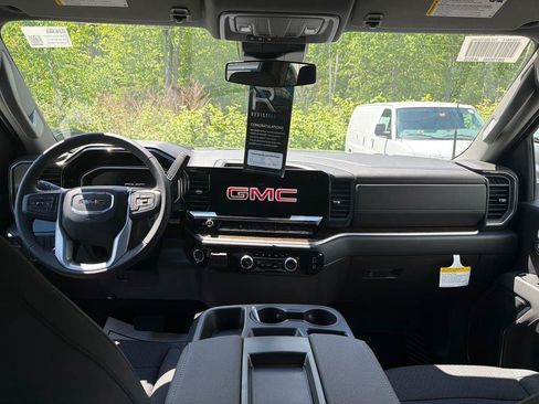 New 2026 GMC Sierra 2500 SLE w/ SLE Convenience Package AWD/4WD image 13