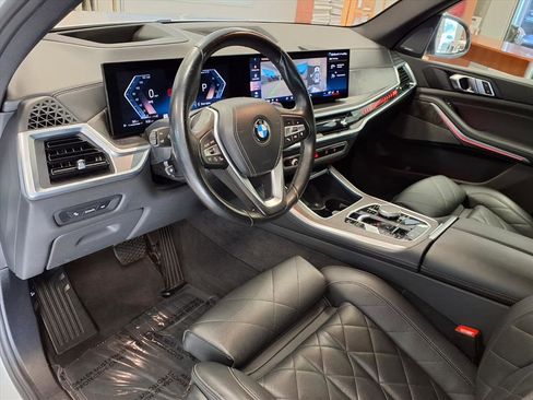 Used 2024 BMW X5 xDrive40i w/ Premium Package image 19