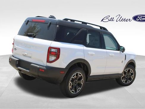 New 2026 Ford Bronco Sport Outer Banks w/ Outer Banks Tech Package+ AWD/4WD image 3