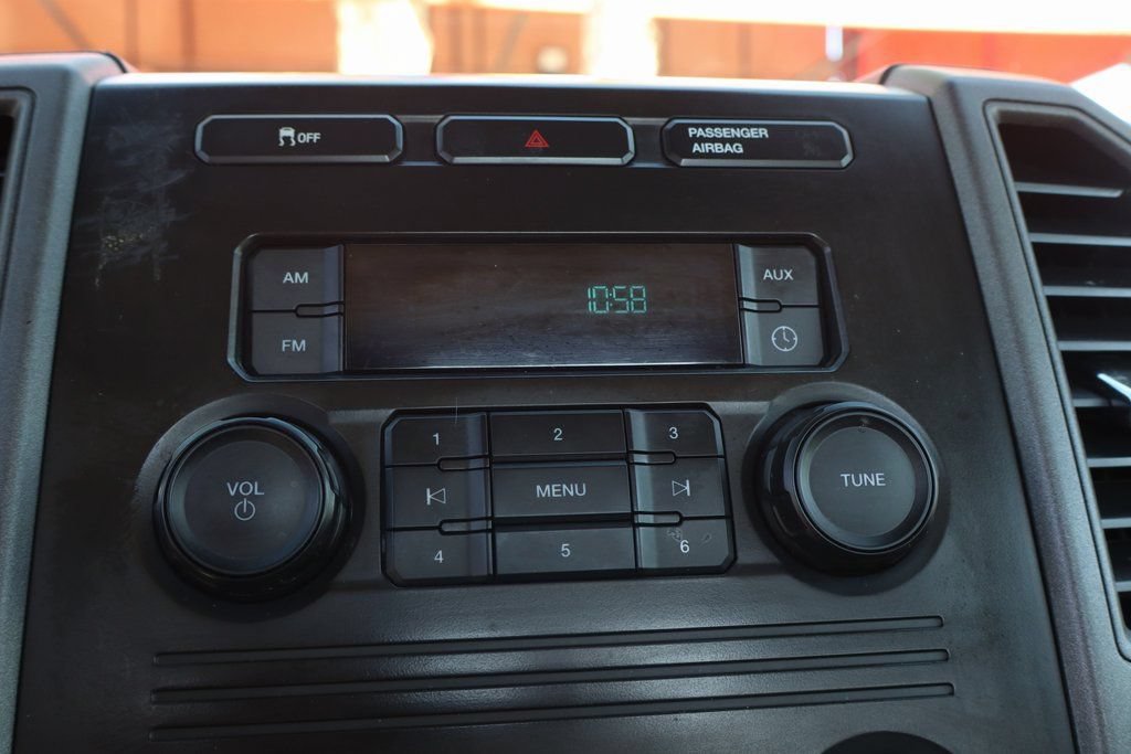 Used 2018 Ford F550 2WD Regular Cab Super Duty image 27