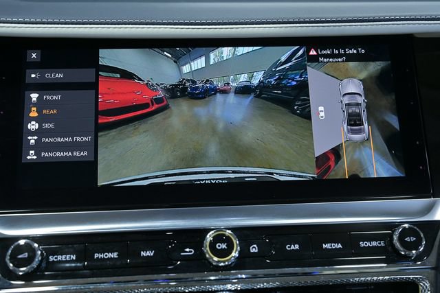 Used 2024 Bentley Flying Spur V8 AWD/4WD image 61