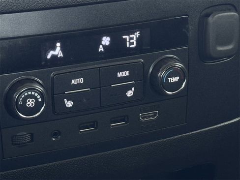 Used 2018 GMC Yukon Denali w/ Denali Ultimate Package image 28