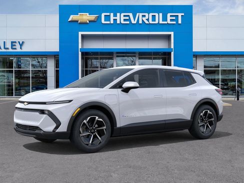 New 2026 Chevrolet Equinox EV LT image 2