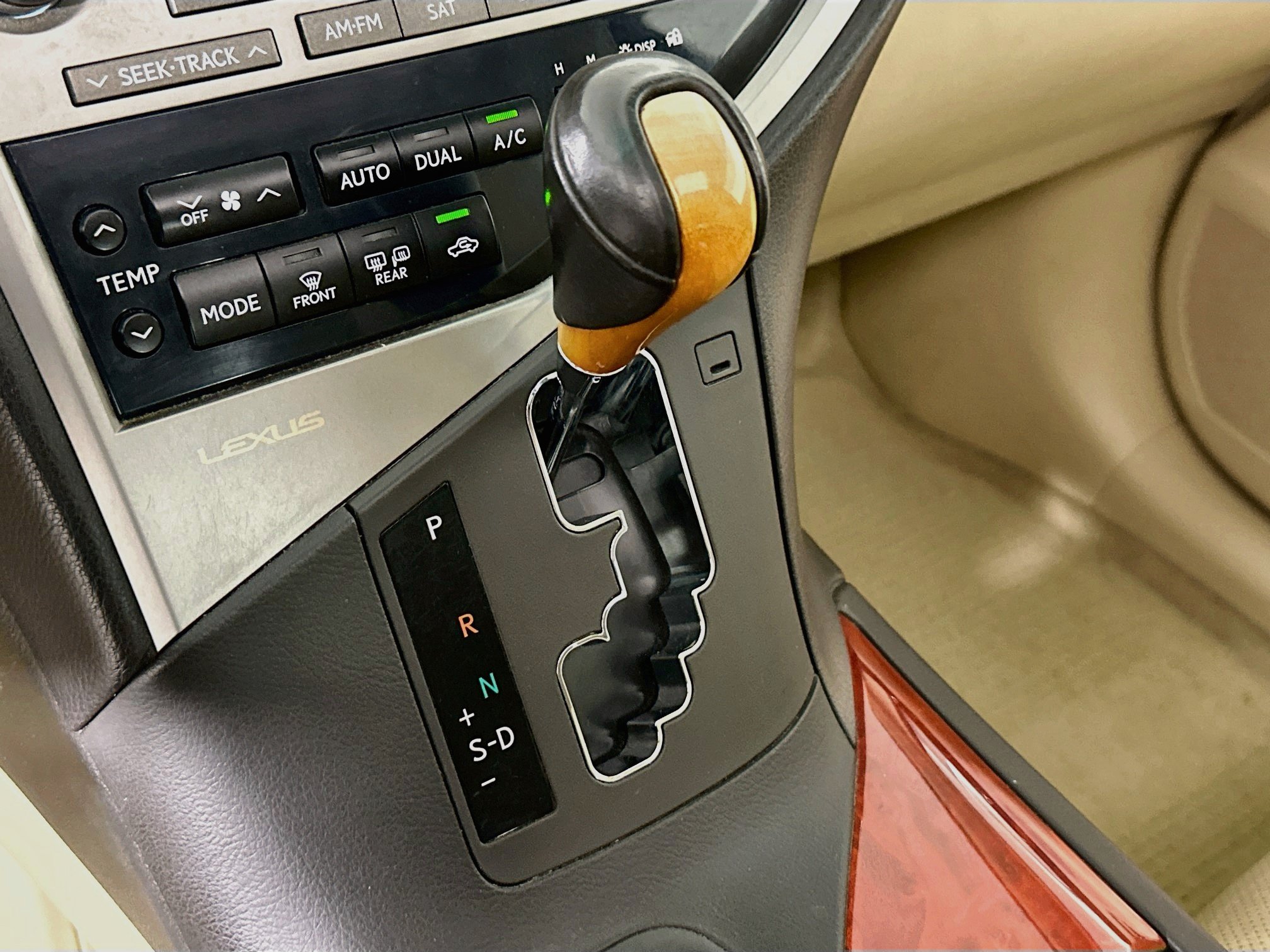 Used 2011 Lexus RX 350 2WD w/ Premium Pkg image 23