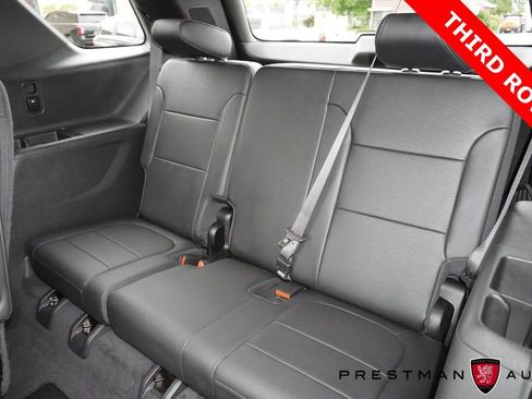 Used 2023 Chevrolet Traverse High Country AWD/4WD image 4