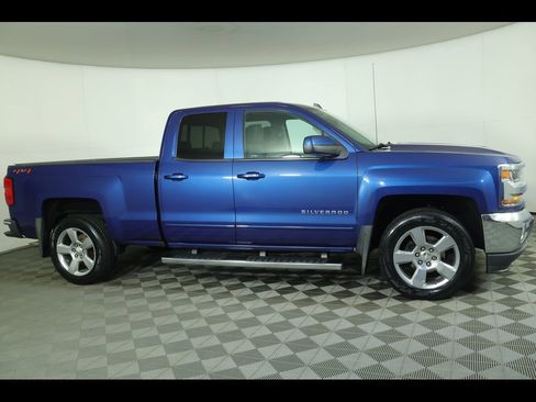 Used 2018 Chevrolet Silverado 1500 LT w/ All Star Edition image 2