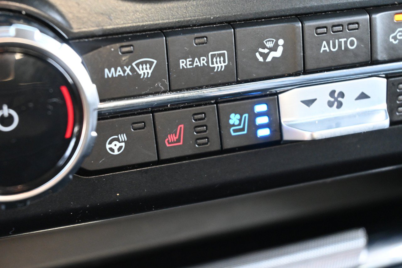 Used 2025 Ford F250 Lariat w/ Chrome Package AWD/4WD image 15