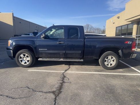 Used 2011 GMC Sierra 1500 SLE w/ Power Tech Package image 2